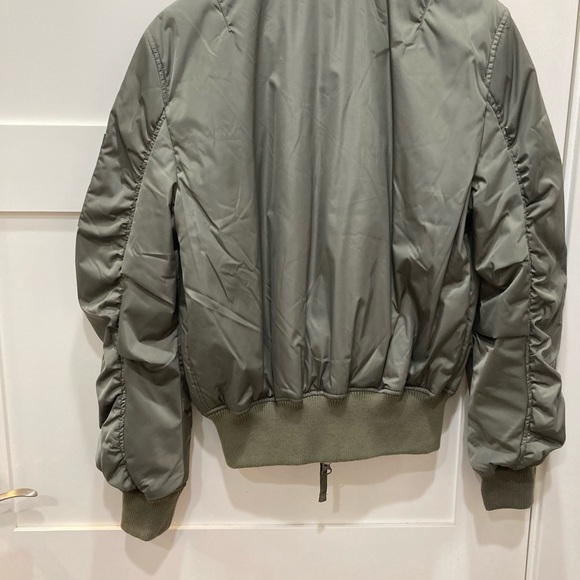 Pac Sun Mens Green bomber jacket, in perfect condition. - Picture 2 of 4